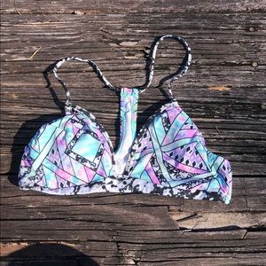 SOLD ♥️ RARE VS swim top